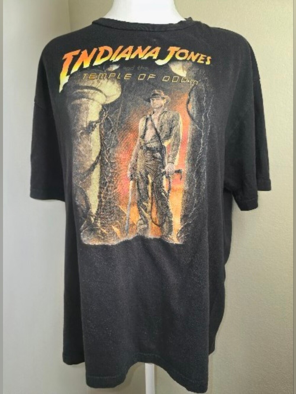 Vintage Indiana Jones Temple of Doom Black Graphic Tee Size Large